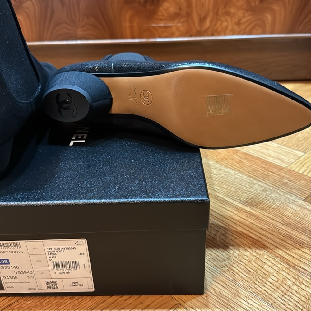 Chanel booties - Picture 3 of 5